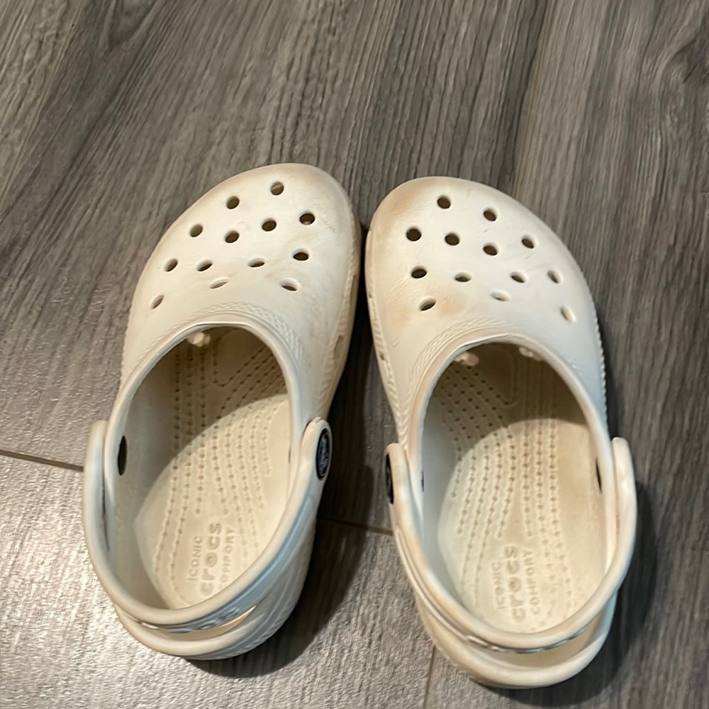 Crocs